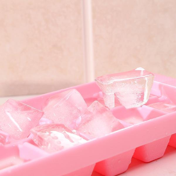 Easy-Release Ice Cube Tray